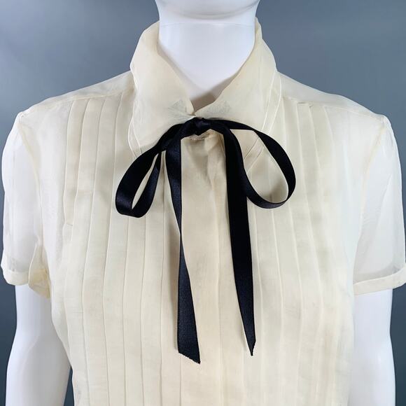 CHANEL Vintage 2003 Cruise 8 Cream Black Silk Sheer Pleated Short Sleeve Blouse - Picture 2 of 9